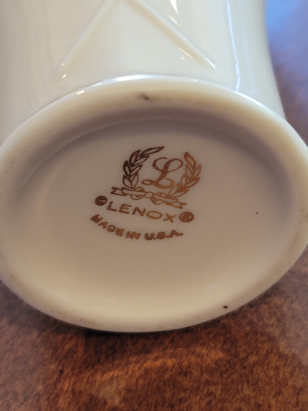 LENNOX Masterpiece Collection Porcelain Bud Vase Cream Floral 7 Inches - Picture 6 of 7